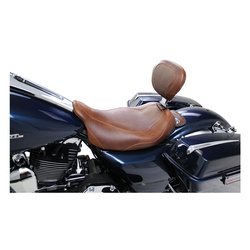 Mustang, Wide Tripper solo seat. With rider backrest 537006