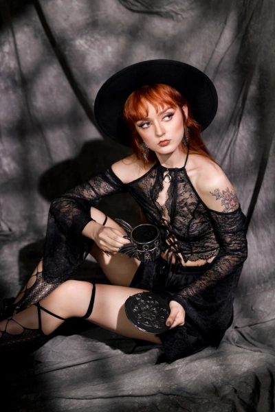 bluzka RESTYLE Belladona