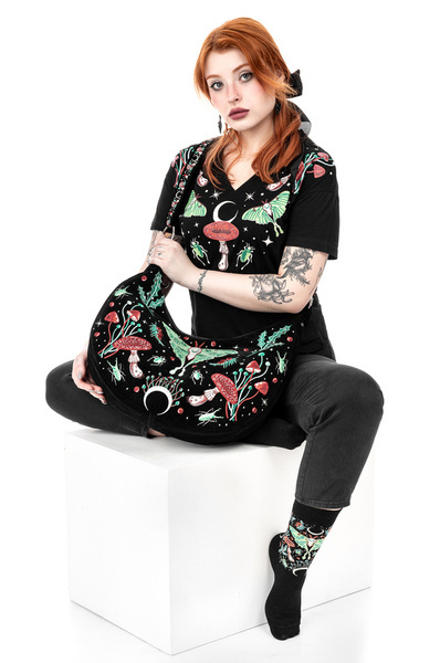 koszulka z krótkim rękawem RESTYLE Autumnal Equinox V-Neck