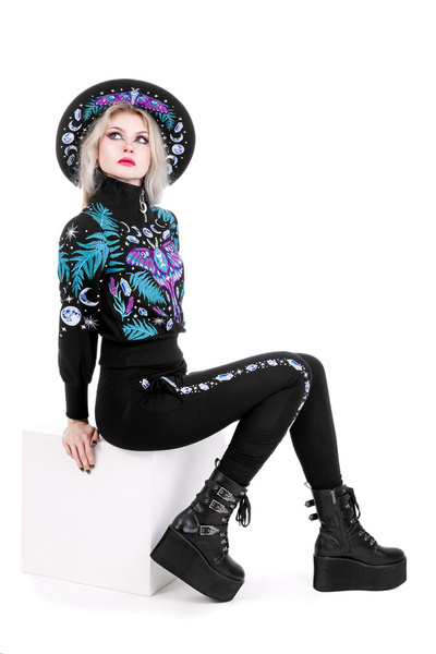 Bluza krótka z haftem RESTYLE Enchanted Forest